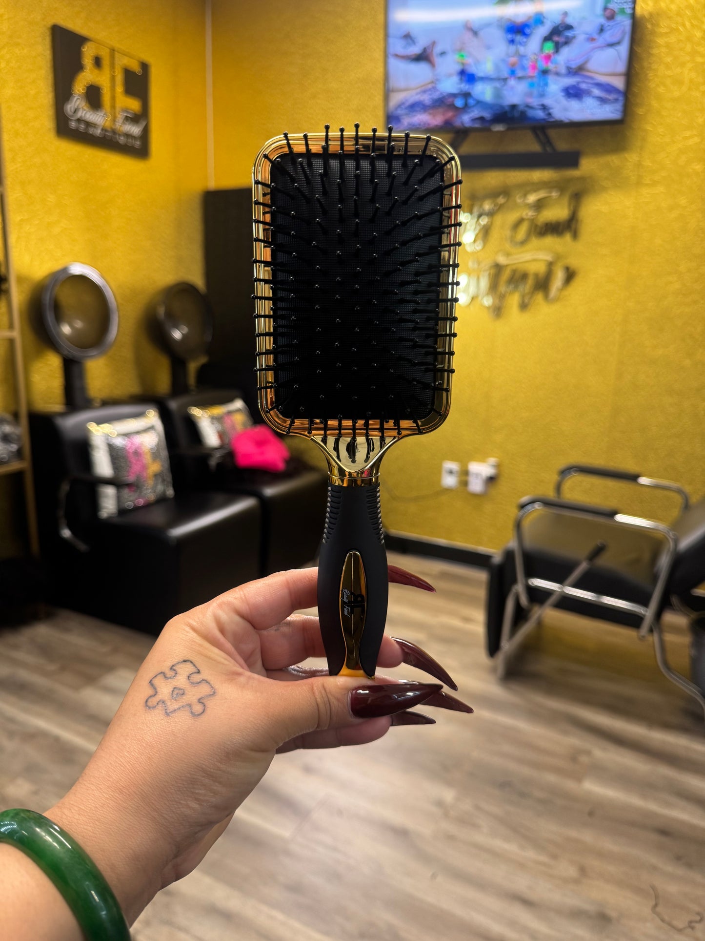 BF Gold Paddle brush